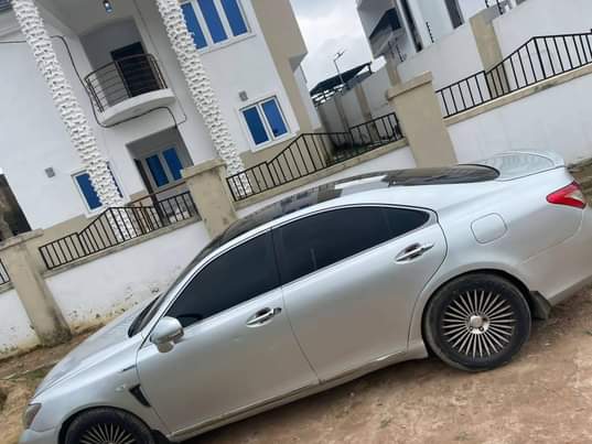 A picture of Lexus es350 for sale