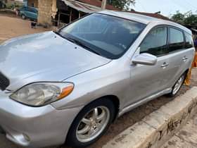 A picture of Toyota Matrix 2006 model UNTAMPERED engine Gear perfect Ac chilling