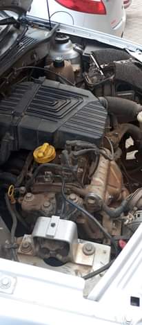 A picture of Nissan mini pick up