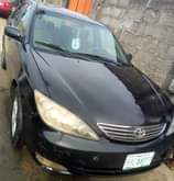 A picture of Toyota Camry 2005 2006 Model Straight body Colour Black Low