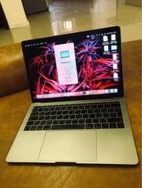 A picture of MacBook Pro 2017 13