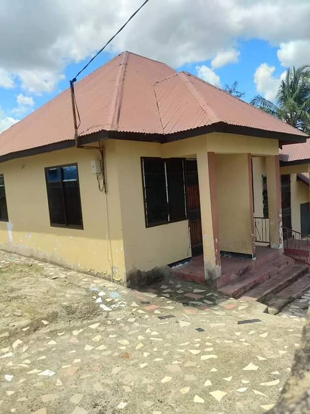 A picture of Inauzwa ipo maramba mawil2