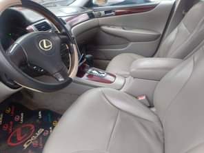 A picture of Nearly flashed ES300 Lexus everything working just buy and drive