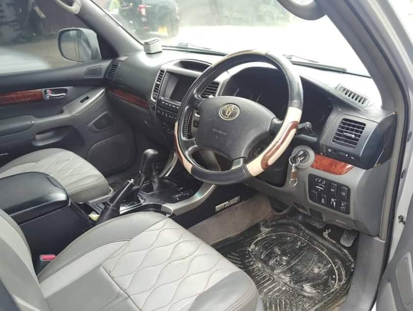 A picture of PRICE MIL 28 CONTACT 0712827933 LAND CRUISER PRADO 120 ENGINE