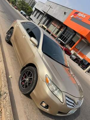 A picture of Clean Toyota Camry 2010
