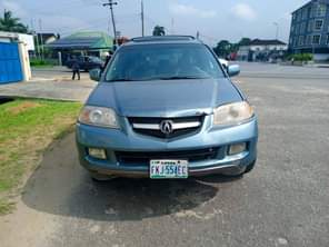 A picture of Neatly used Toyota MDX 2004 model with sound engine available