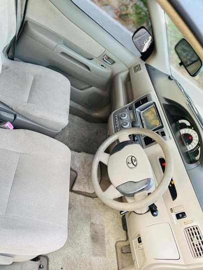 A picture of Toyota Raum new model