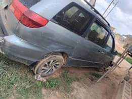 A picture of Good Deal Toyota Sienna 06 XLE Engine Gear and Ac