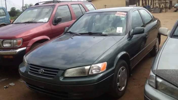 A picture of TOKUNBO TOYOTA CAMRY TINY LIGHT YEAR MODEL 2005 TRANSMISSION AUTOMATIC
