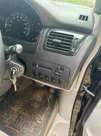 A picture of Toyota Alphard 2008