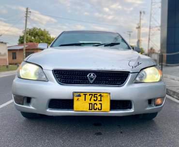 used toyota altezza