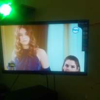 A picture of Samsung og inch 24 High Q inch 25 seapiano zipo