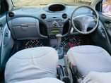 A picture of Toyota virtz old