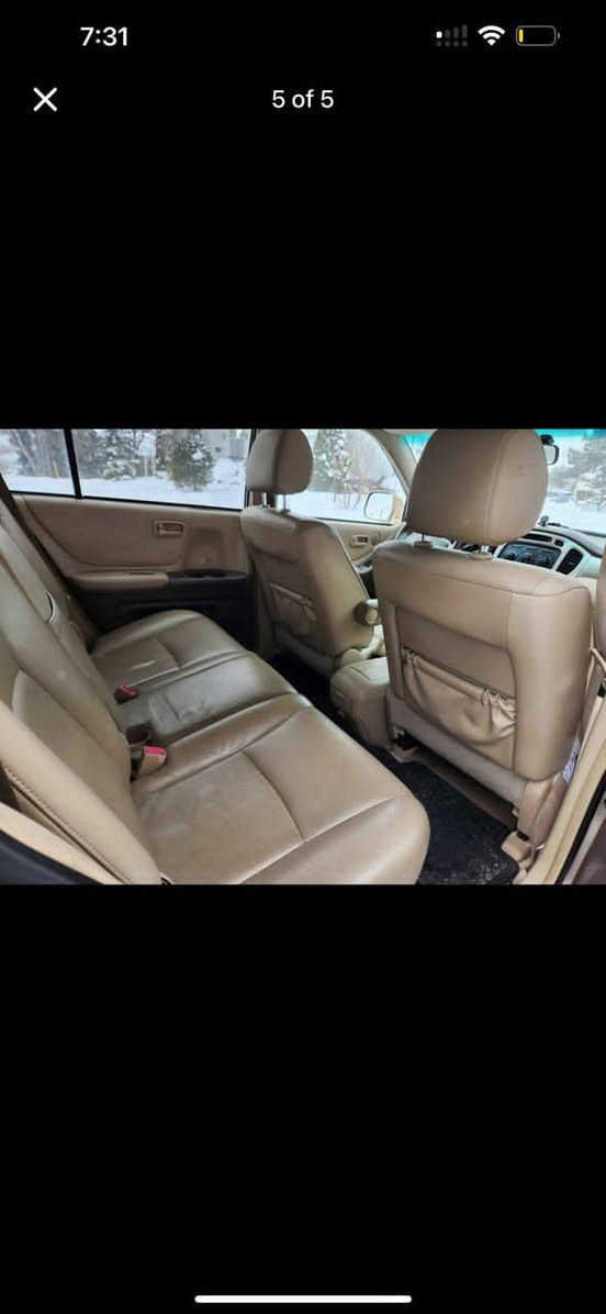 A picture of A year Used 2016 Toyota Avalon tokunbo standard Untempered engine