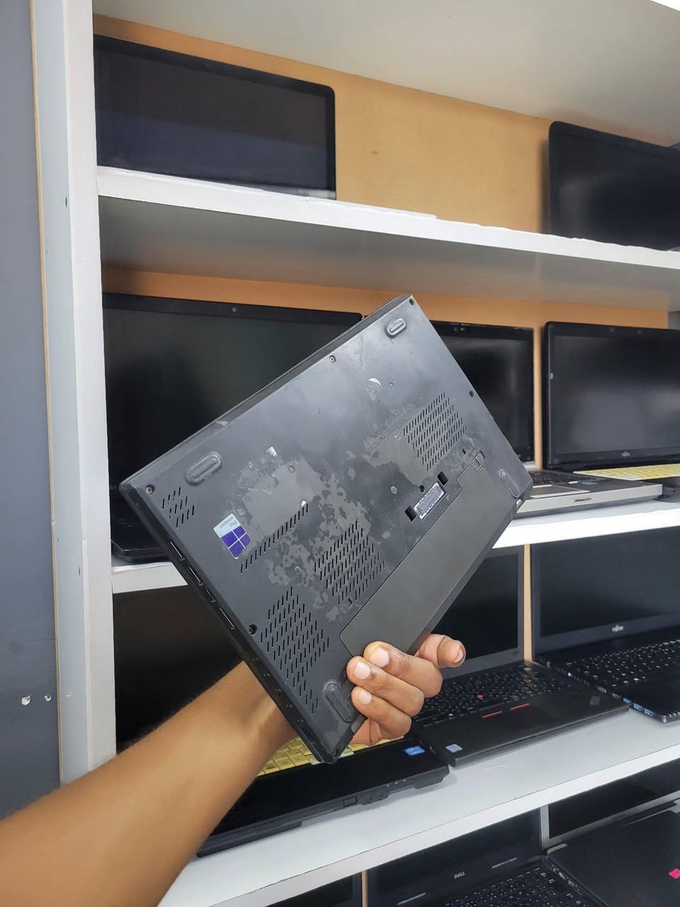 A picture of Lenovo Thinkpad laptop RAM 8 GB HDD 500 GB Core