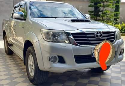 used toyota hilux