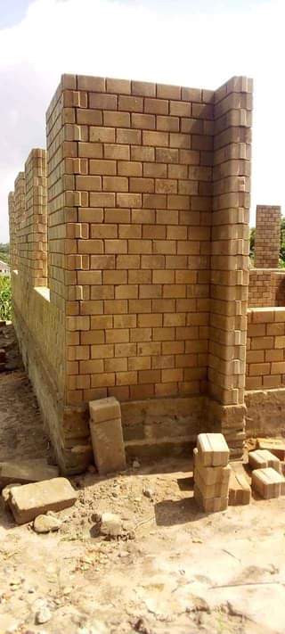 A picture of HYDRAFORM INTERLOCK BLOCK