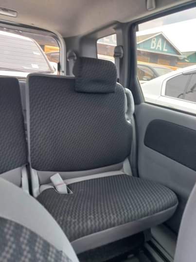 A picture of TOYOTA SIENTA 2010 MODEL