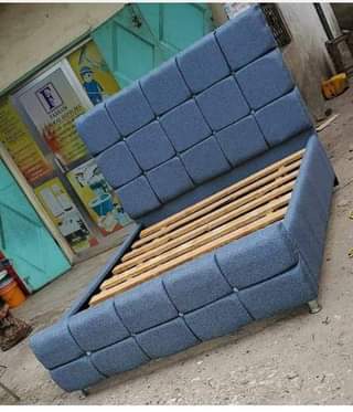A picture of Bed sofa kwa Bei pouwa