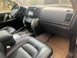 A picture of Super clean 2015 Toyota Landcruiser 37.5m net price First body