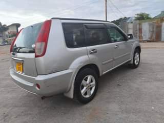A picture of Nissan X trail
