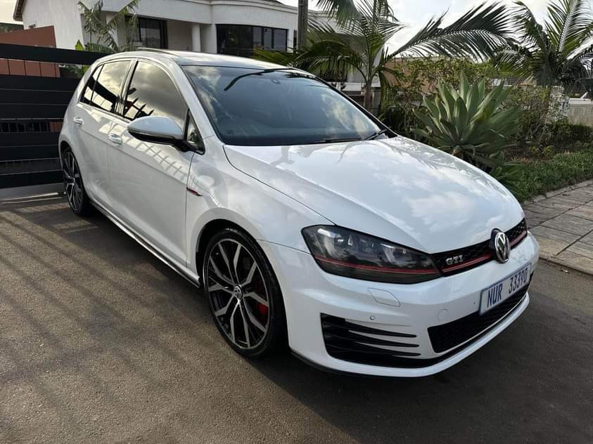 Andile C.
