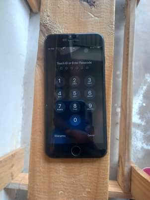 A picture of Iphone7plus hiya storage 128 simu bdo ipo vzur health battery