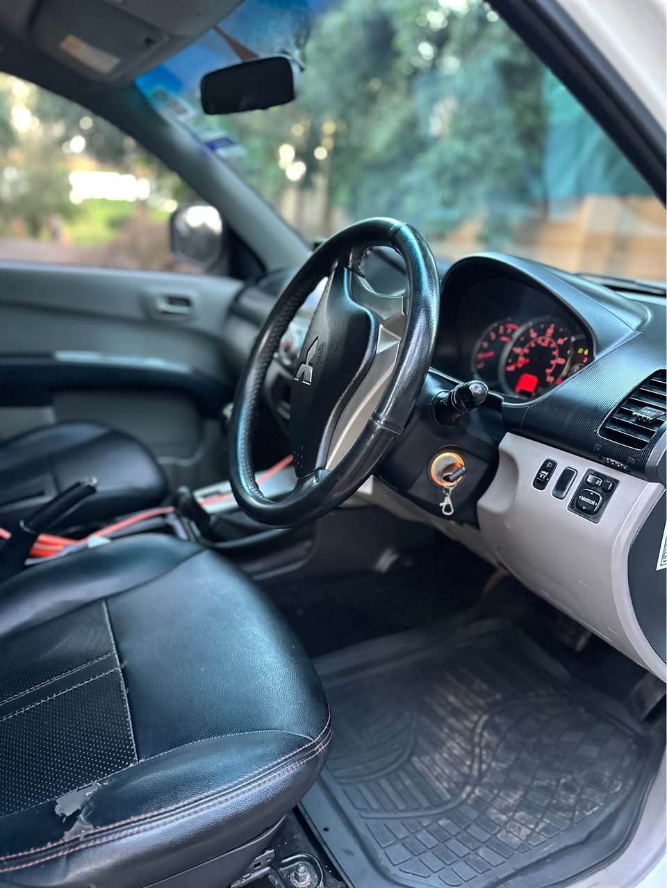 A picture of Mitsubishi L200 Auto