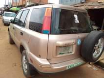 A picture of Honda CR V 1999
