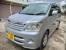 A picture of TOYOTA NOAH BEI MILLI 6 8