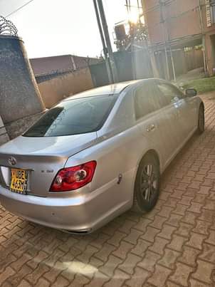 A picture of Toyota markx 14m