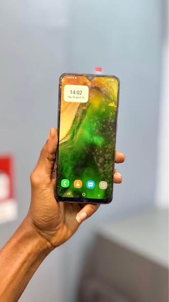 A picture of SAMSUNG GALAXY A30