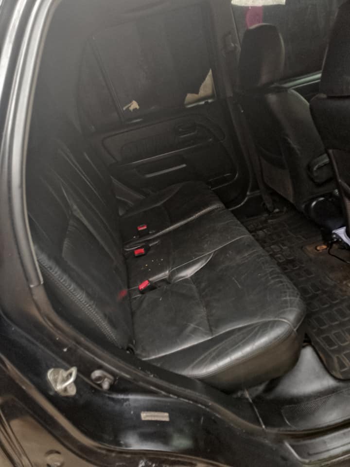 A picture of Honda CR V 04 model