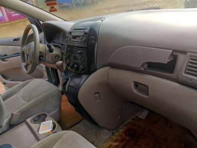 A picture of Sienna for sale Everything ok Engine 80 perfect Gear is