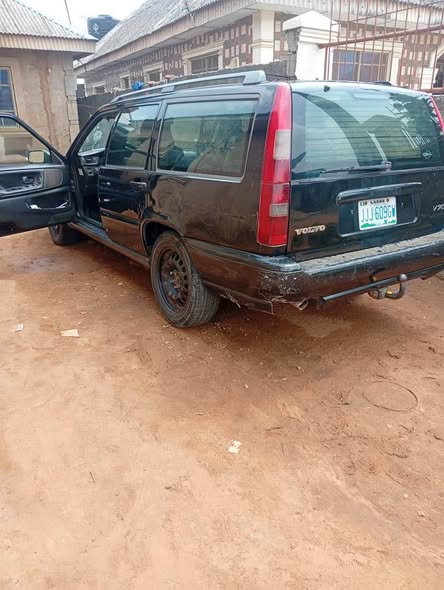 A picture of Volvo v70