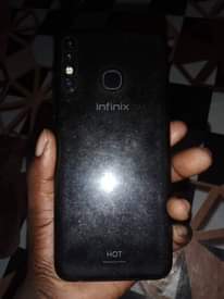 A picture of Nauza sim Infinix Hot8 GB32 Ram 2GB Betr 5000mhA Bado
