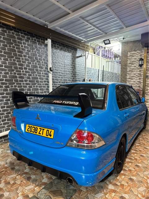 mitsubishi lancer