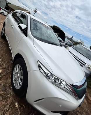 A picture of Toyota Harrier