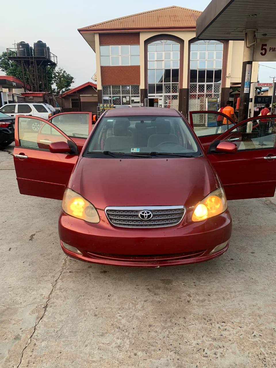 A picture of 06 Toyota Corolla