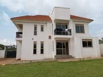 houses kyanja