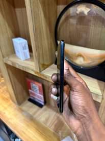 A picture of iPhone SE 2022