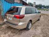 A picture of Toyota sienna 2005 model