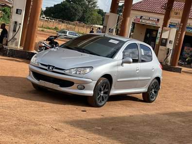 A picture of CLEAN NIGERIAN USED PEUGEOT 206 MANUAL TRANSMISSION NORMAL ENGINE EVERYTHING