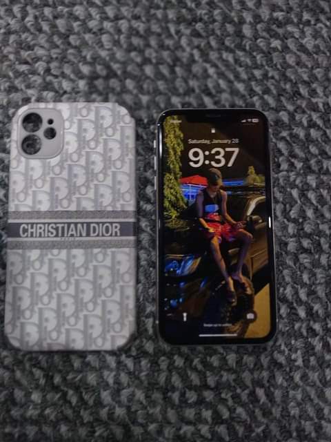 iPhone M.