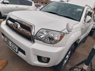 A picture of Toyota HILUX SURF...Model 2007...2700 Cc Vvti Engine...Call...0703273550