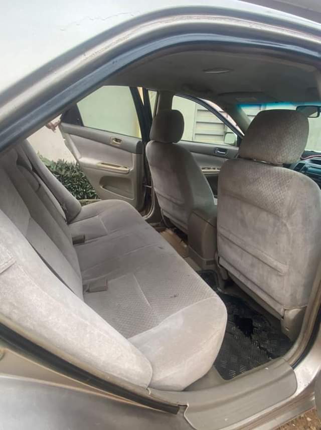 A picture of Toyota Camry 04