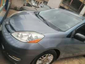 A picture of Toyota sianna Year 2009 Location Egbeda Pric 3.6m Negotiable Ac