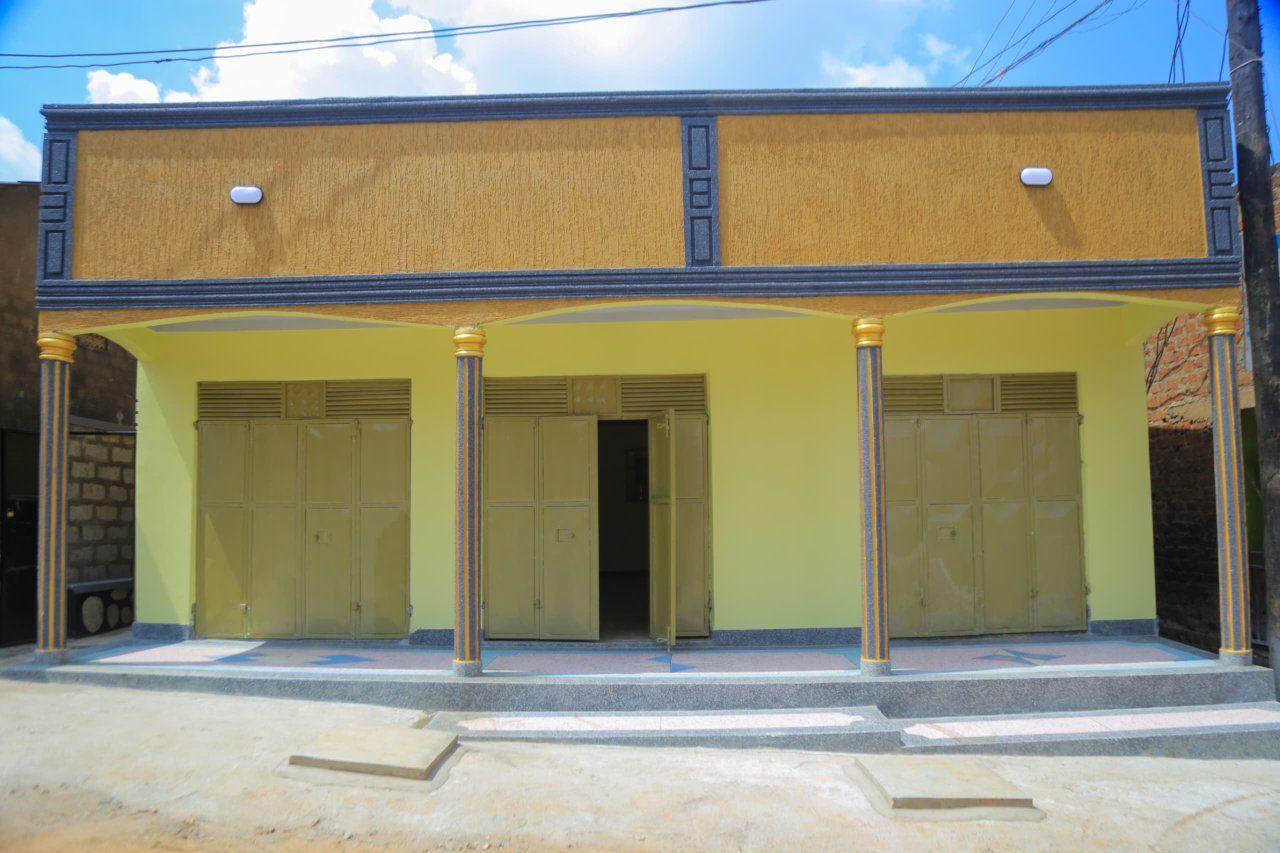 A picture of Commercial houses