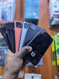 A picture of Pixel 4 320k