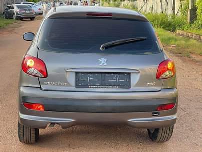 A picture of Car